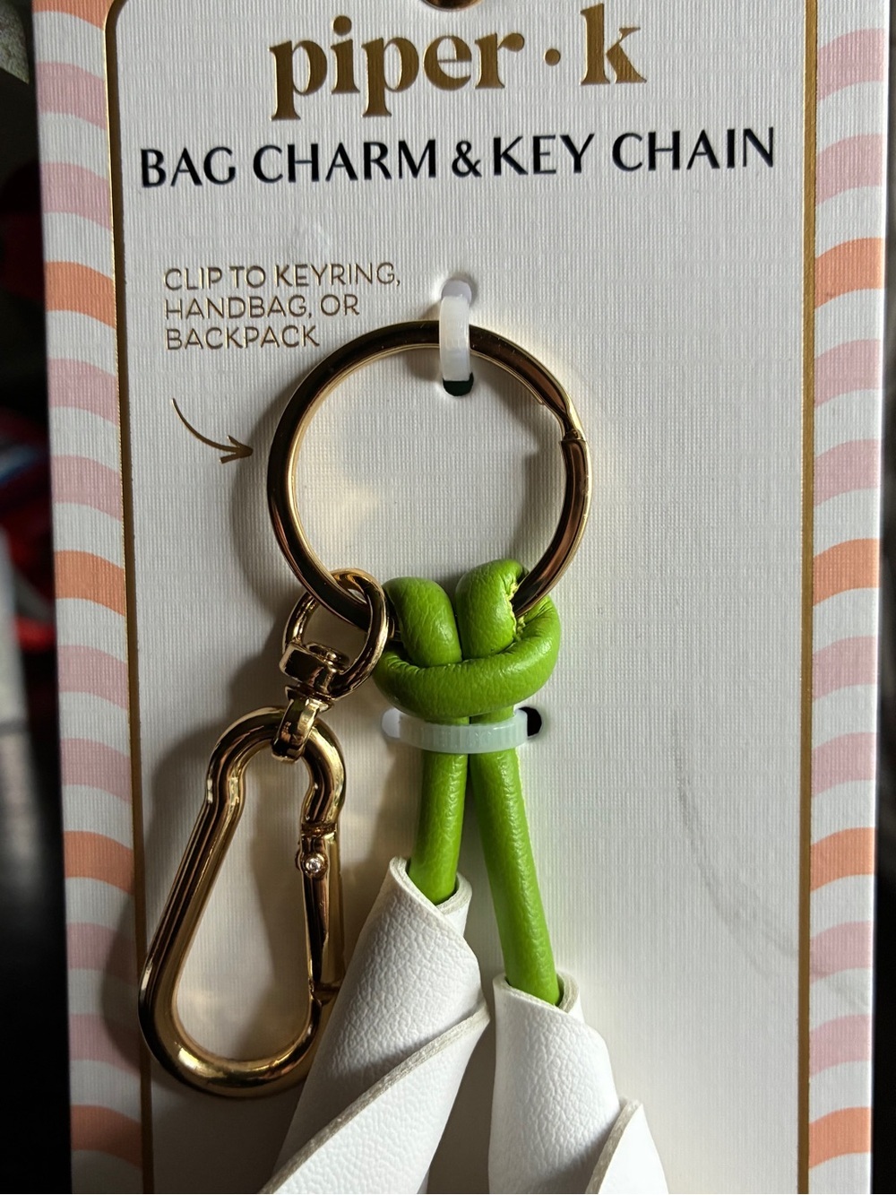 Piperlime White Floral Bag Charm Key. - Picture 6 of 6